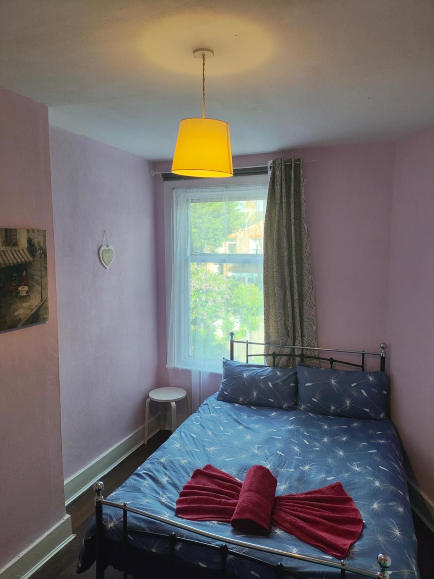 Charming Double Bed Retreat Hotel Londra Exterior foto